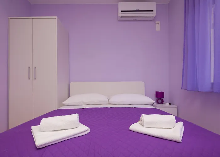 Mara * Kaštel Štafilić