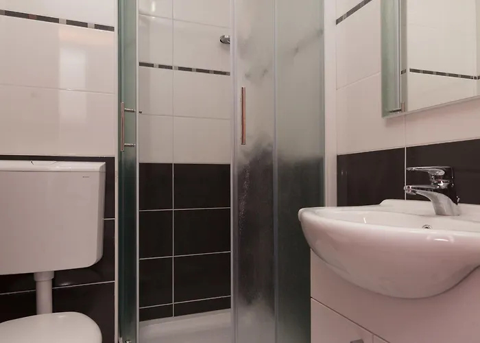 Mara Apartman Kaštel Štafilić