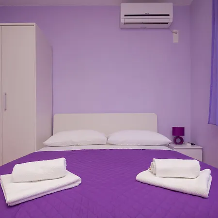 Mara * Kaštela